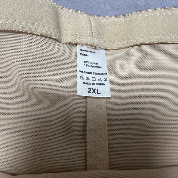 KLVEE TUMMY TARGETING SIZE 2XL. New and size M black - Picture 7 of 12